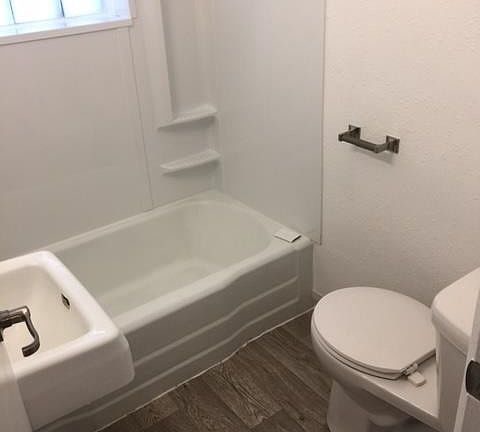 5th image of 1105 W Oregon St #1B-1Ba
