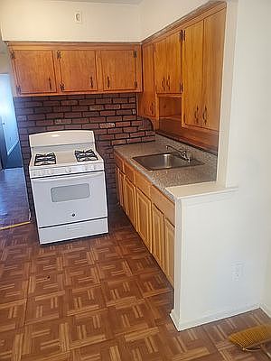 5th image of 1131 E 99th St #1