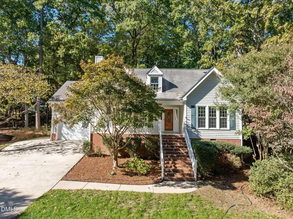 2003 Chedington Dr, Apex, NC 27502