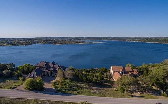 2nd image of 1316 Watercliffe Dr