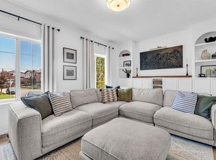 123 N Elgin Meadows Way SE, Calgary, AB T2Z 0G2