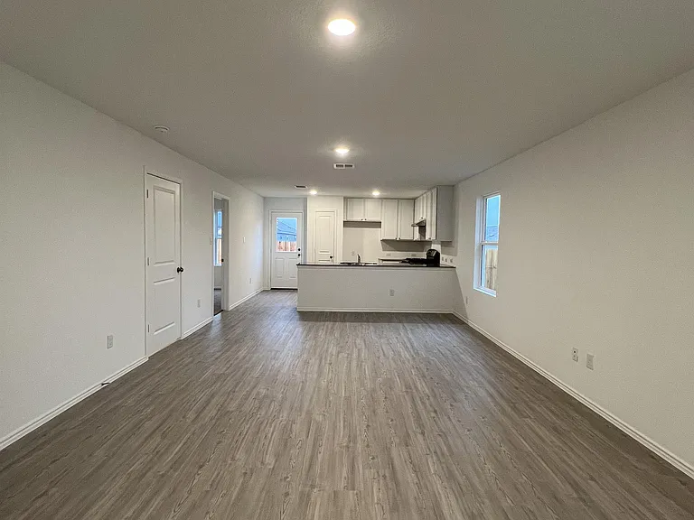 9904 Wye Ml — Photo 8