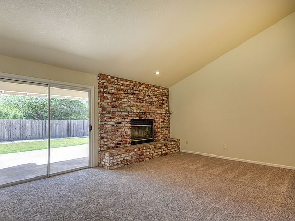 5th image of 12050 Norman Ln