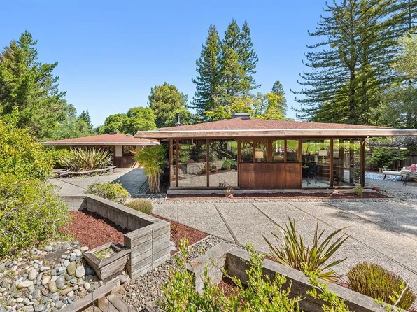 6685 Norcliff Drive, Sebastopol, CA 95472