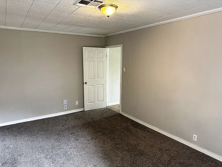 1231 Waller Ave — Photo 11