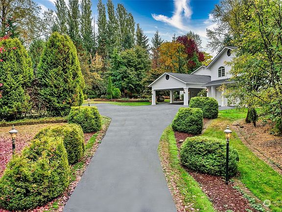 3rd image of 13218 206th Avenue NE