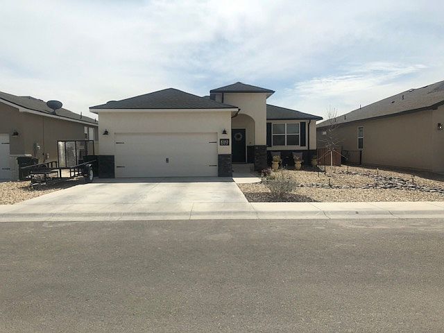 1st image of 1919 Diamond Dr