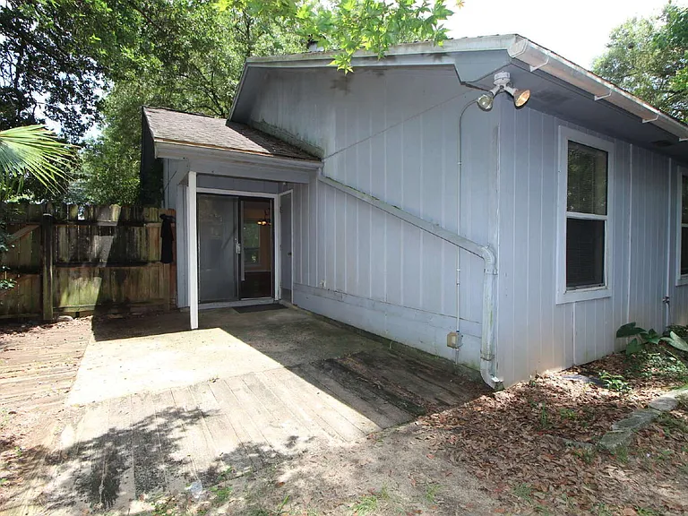 6201 Forest Pines Dr #D — Photo 17