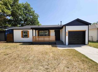 2116 NW Bell Ave, Lawton, OK 73507