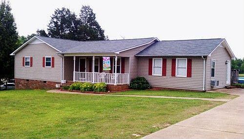 5th image of 140 Beaver Creek Dr