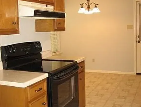 1512 Bryant Way — Photo 6