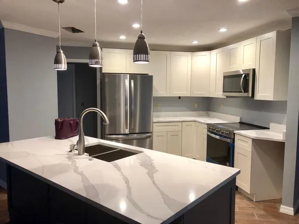 215 Mimosa Cir, Sarasota, FL 34232