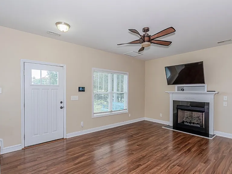 245 Chadwick Acres Rd — Photo 8