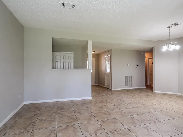 12603 Mill Ridge Dr — Photo 3