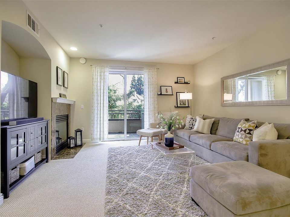 1st image of 1310 Creekside Dr Unit 105