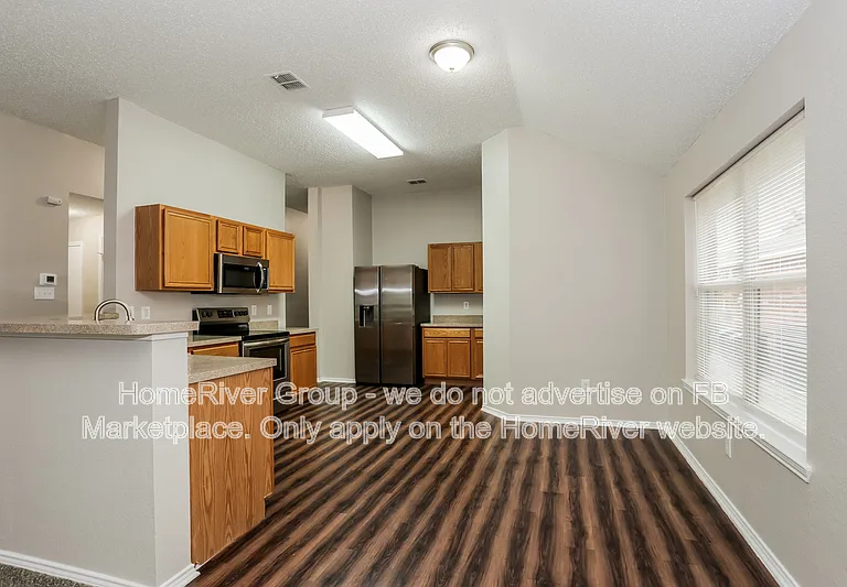 220 Elk Run Dr — Photo 4