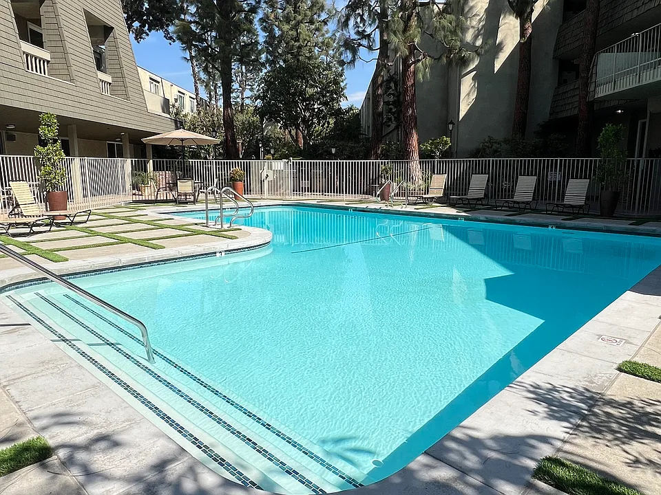 Stonewood Village Apartments
