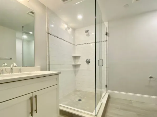 76 Beacon St #1, Boston, MA 02108