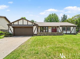 5289 Queensbury Dr SE, Kentwood, MI 49508