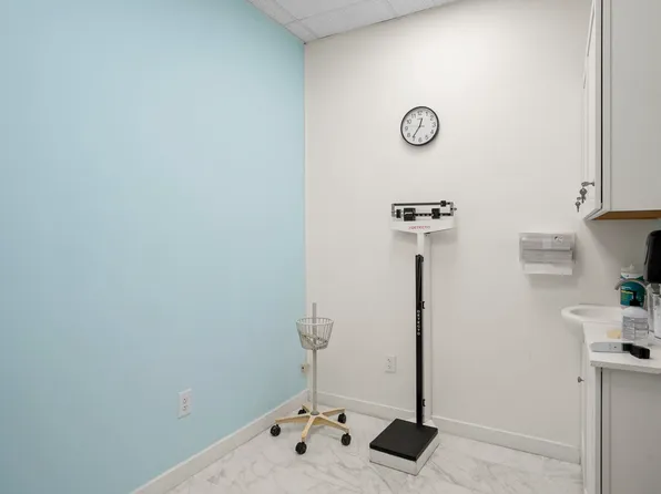 580 Montgomery Street image 11 of 21