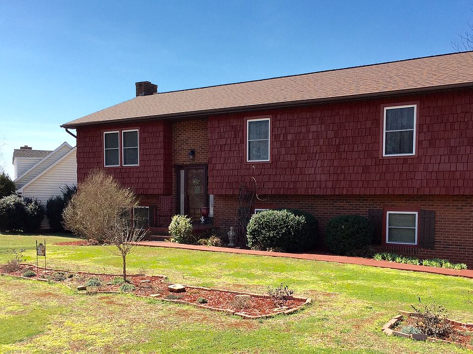 1st image of 1748 Woodridge Cir