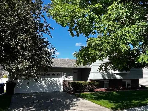 650 W 20th St, Alliance, NE 69301