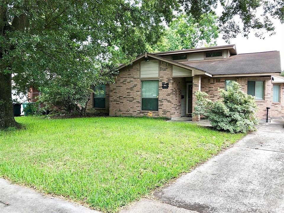 1st image of 11213 Saginaw Dr
