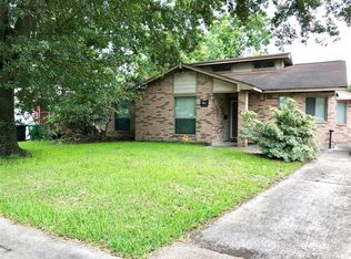 11213 Saginaw Dr, Houston, TX 77076