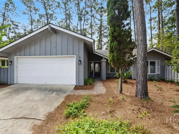 82 Village Green Circle, Savannah, GA 31411