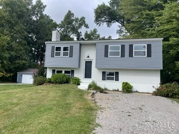 991 Halle Dr, Fayetteville, OH 45118