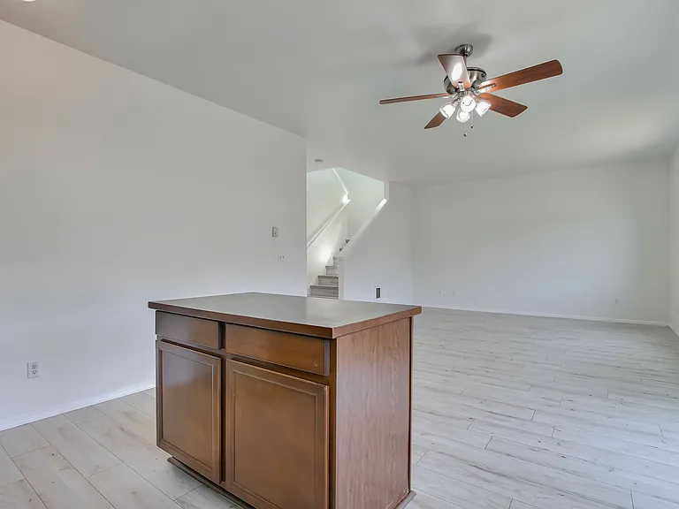 586 Beaver Blvd #A — Photo 15