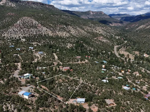 Oso Pl, Jemez Springs, NM 87025