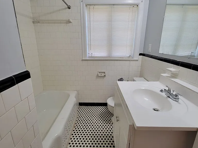 123 Brantwood Dr — Photo 13