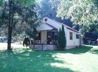 1086 Drews Crk, Naoma, WV 25140