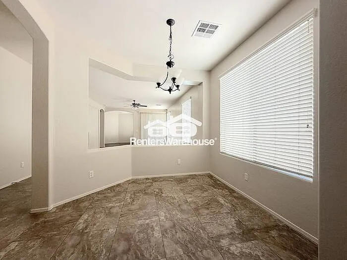 532 E Trellis Rd — Photo 6