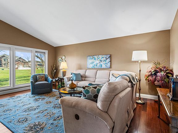 5th image of 3301 S Prospect Ave