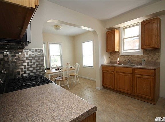 3rd image of 11918 235th St