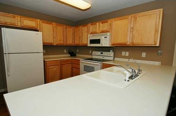 5th image of 9808 Veridian St
