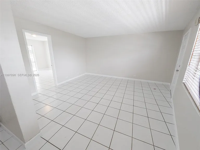 1610 NW North River Dr #204 — Photo 2
