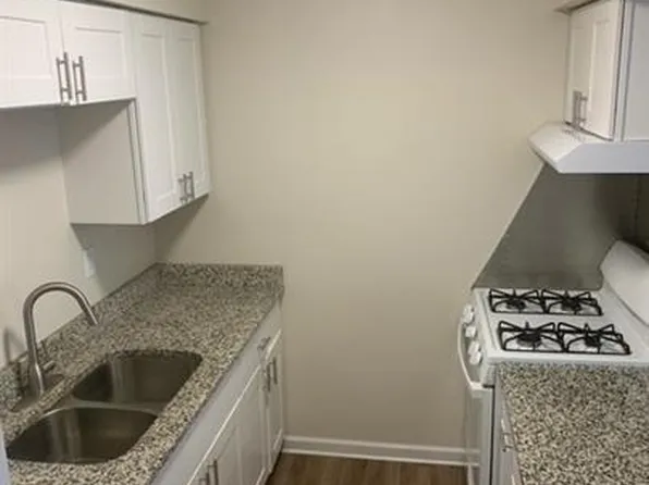 2131 Basswood Ln APT 4, Mound, MN 55364