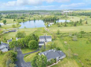 4060 Golf Valley Dr APT 3D, Sturgeon Bay, WI 54235