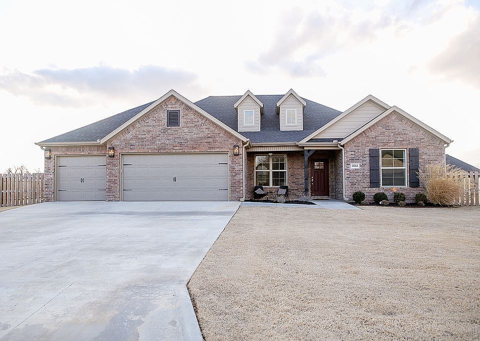 1st image of 18264 Phelps Cir