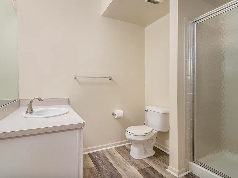 5974 Versailles Ave — Photo 20