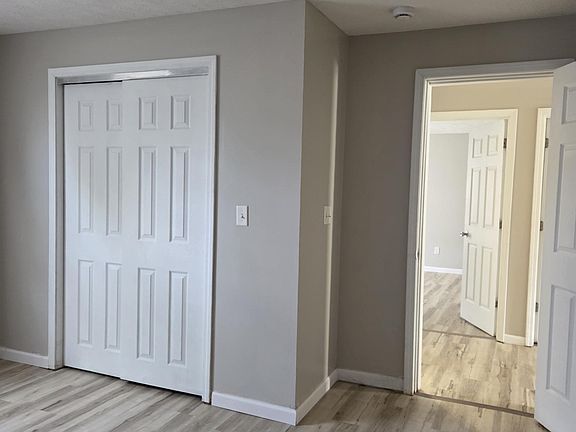 3rd image of 509 E Boulevard St APT B