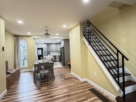 2nd image of 640 S 57th St