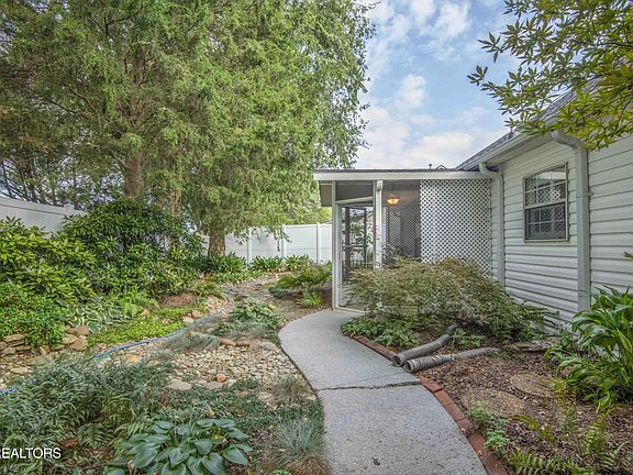 5th image of 1429 Bens View Ct