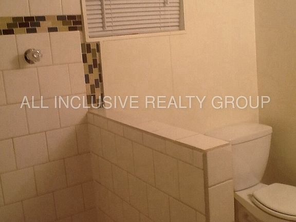 3rd image of 1621 Kathleen Ave
