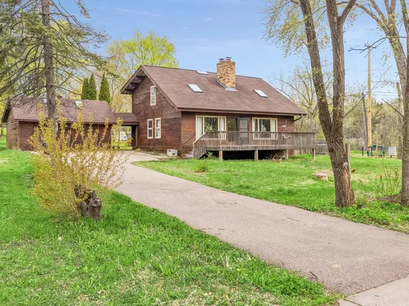 579 County Road B E, Maplewood, MN 55117