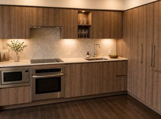 17 Bathurst St #4502, Toronto, ON M5V0N1