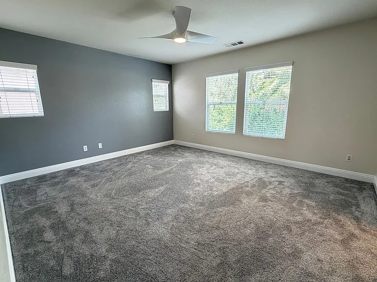 5798 Mapleview Dr — Photo 19